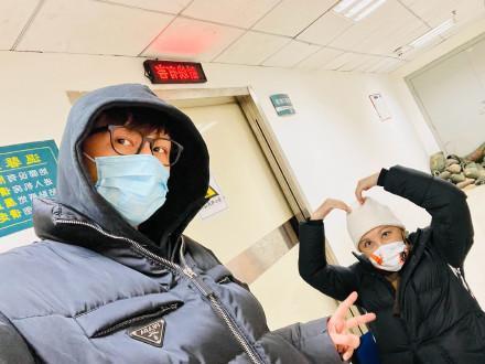 刘维妈妈照片,岁月静好，温馨家庭照背后的故事