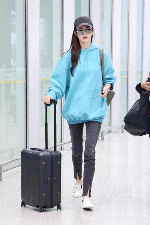 粉色连帽卫衣搭配图片,连帽卫衣演绎时尚休闲风